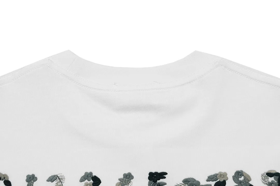 MM 6 2026New Arrival logo Same Style t · 260 100％ · 32 · ：White Size：XS S M L
